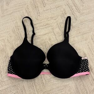 Victoria’s Secret lined perfect coverage bra